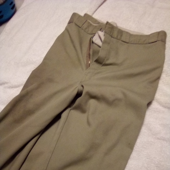 1pair of  Dickies men's work pants W52 X L32 - Picture 3 of 4